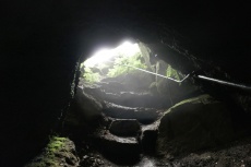 Vulkan-Pfad von Steffeln nach Gerolstein - Mühlsteinhöhle