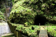 Madeira - Eingang zum Pico Ruivo Tunnel (2,4km)