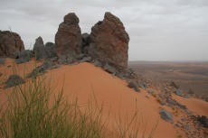Marokko: Sandiges Felsmassiv