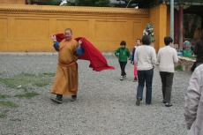 Mongolei: Mönch im Gandan-Kloster