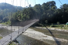 Nepal - Die erste Hängebrücke