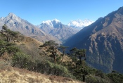Nepal - Everest und Lhotse auf dem Abstieg nach Phakding