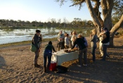 Botswana - Picknick am Ufer des Khwai